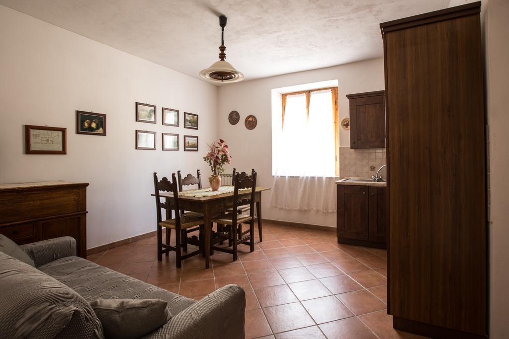 Casa Guaitoli Villa Bagni Di Petriolo Bagian luar foto